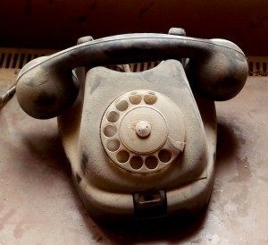 dusty-old-telephone